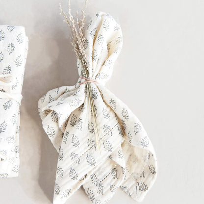 Napkins with Printed Floral Pattern - Set of 4