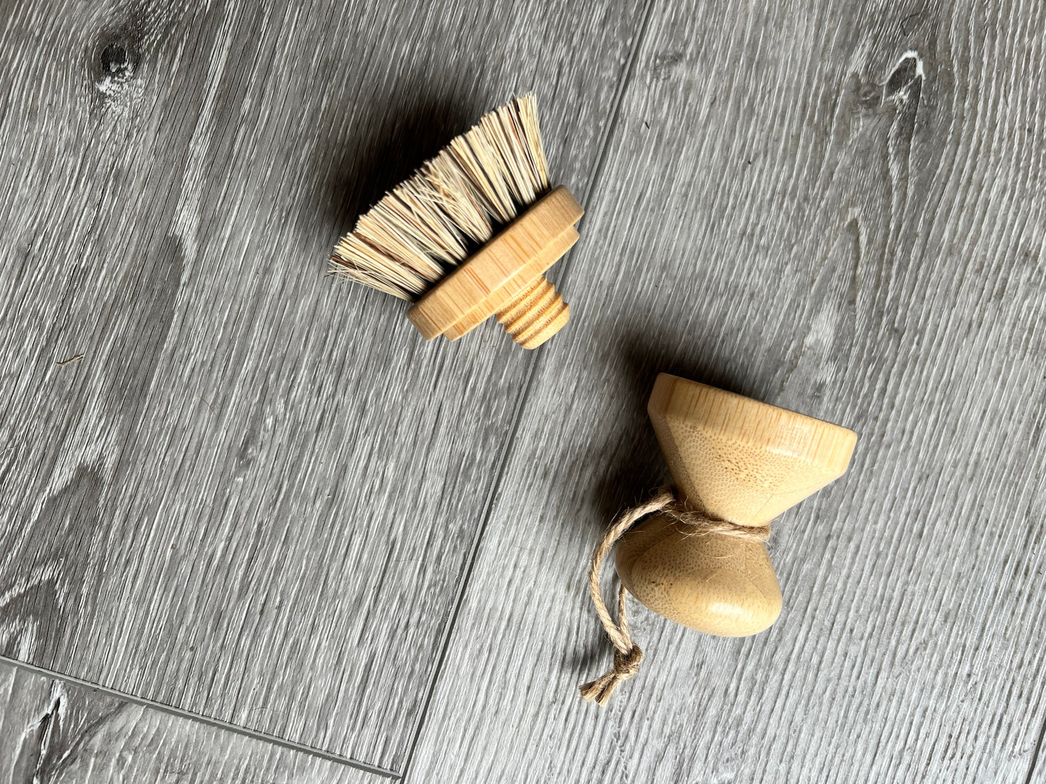 Bamboo and Coconut Dish Brush - Short Handle